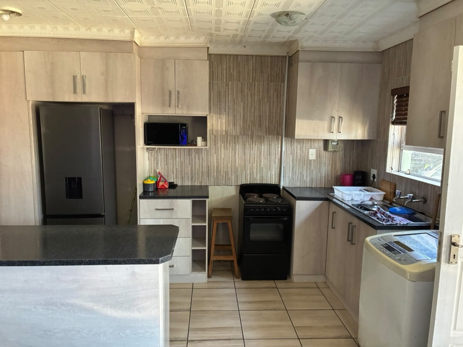  Bedroom Property for Sale in The Connifers Western Cape